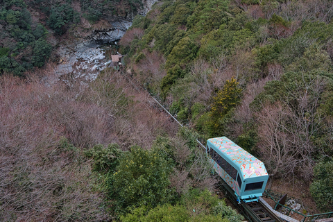 The cable car will take guests to the open-air baths at the bottom of the valley. (Photo: Business Wire) 