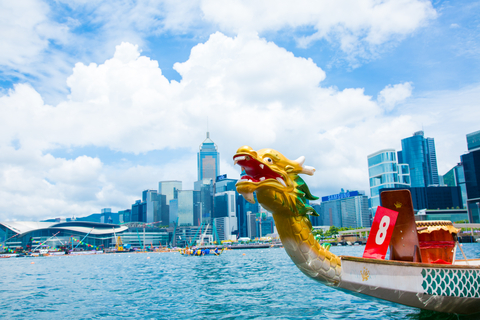 Featuring over 160 teams from 10 countries and regions of about 4,000 best racers around the world paddling through Victoria Harbour, the Hong Kong International Dragon Boat Races will be held on 24–25 June. (Photo credit: Hong Kong Tourism Board)