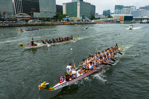 More than 160 teams of about 4,000 dragon boat athletes from ten countries and regions participate in the Hong Kong International Dragon Boat Races to compete for 17 titles in the Victoria Harbour. (Photo credit: Hong Kong Tourism Board)