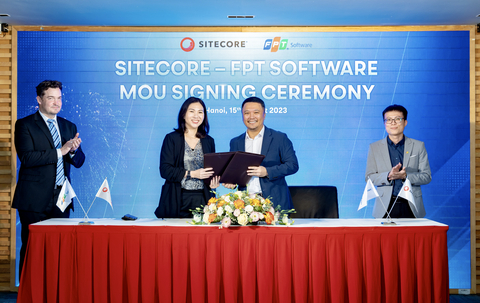 FPT Software和Sitecore於8月15日在越南河內簽署合作備忘錄 (MOU)（照片：美國商業資訊） 