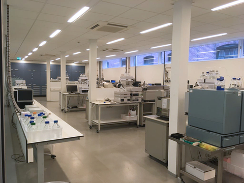 QPS Netherlands位于荷兰格罗宁根的高分辨率质谱实验室。 （照片：美国商业资讯）
