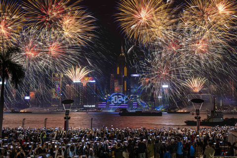 Hong Kong New Year Countdown Firework 2024 (Photo: Hong Kong Tourism Board)