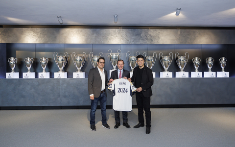 Bertrand Sosa, Emilio Butragueño and Roy Sosa (Photo: Business Wire)