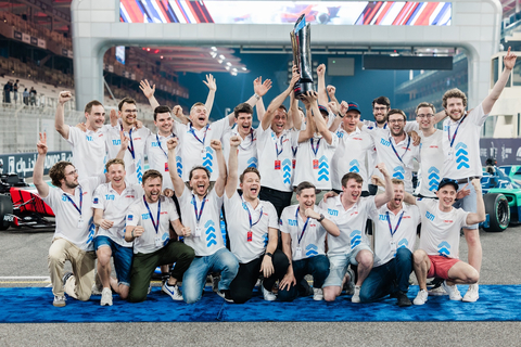 TUM Races to Victory at ASPIRE’s Inaugural Abu Dhabi Autonomous Racing League at Yas Marina Circuit - (Photo: AETOSWire)