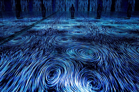 teamLab,置身流体中产生旋涡,供图:teamLab Massless, Beijing (c) teamLab
