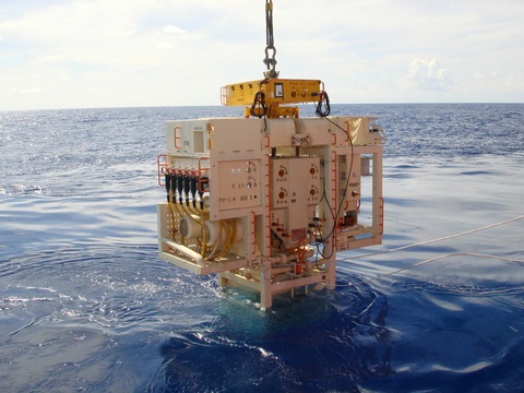 根據合約,SLB OneSubsea將提供兩套完整的海底RWI系統,為Petrobras的P-74和P-75號FPSO提供支援。每套系統都包括一個海底海水注入泵、臍帶系統和頂部變速驅動器。(照片:美國商業資訊)