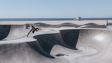 Overall Winner, Concrete in Life 2024/25, Venice Beach Skating by Henrik Hagerup, Venice Beach, Los Angeles, USA