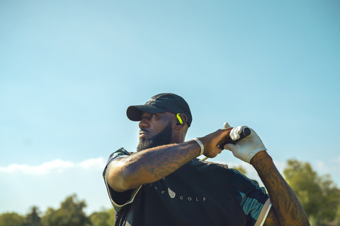 LeBron James亮相 Beats 群星阵容广告大片《Keep Your Head in The Game》。