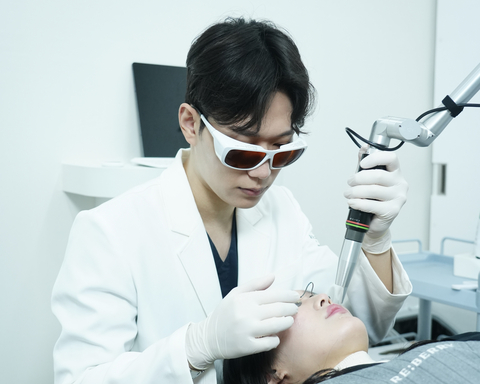 Personalized treatment session at REBERRY Clinic, Incheon Airport (Image: REBERRY Clinic)