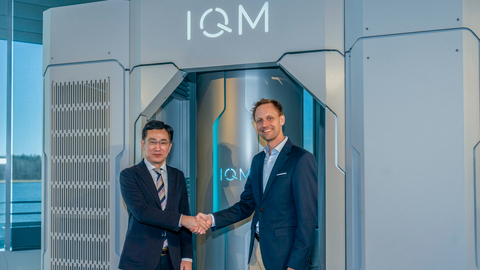 (From Left): Toshiya Kohno, Representative Director, President and CEO of TOYO Corporation, and Jan Goetz, CEO & Co-founder of IQM Quantum Computers.
