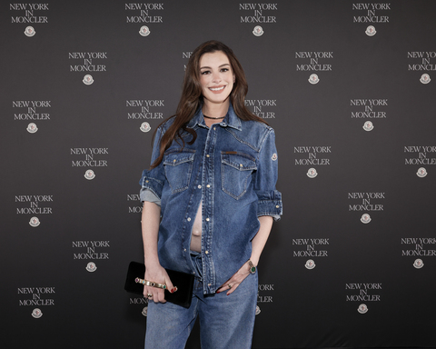 MONCLER IN NEW YORK_ANNE HATHAWAY

