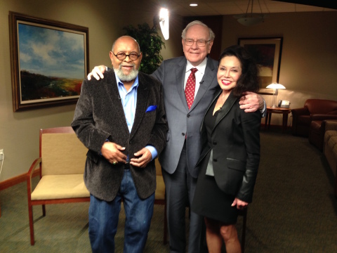 Rev. Cecil Williams, Warren Buffett, Janice Mirikitani (Photo: Business Wire)