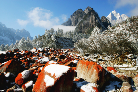 Formed over millions of years, Swallows’ Gully is home to many unique geological structures and spectacular red rock valleys. The algae that populate these rocks can only survive in zero-pollution environments. (Photo: Business Wire)
