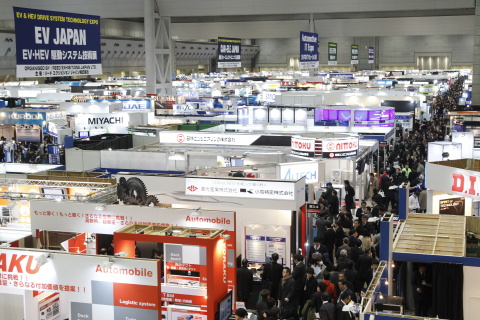 亚洲领先的高级汽车技术展AUTOMOTIVE WORLD 2014即将于2014年1月15-17日在Tokyo Big Sight开幕。AUTOMOTIVE WORLD 2014的展位现已全部售罄，比前一届展览规模增加25%。在被预订一空的展厅内，将展出“汽车电子”、“混合动力汽车(HEV)及电动汽车(EV)”、“汽车轻量化”、“联网汽车”等领域的更多产品/技术。(照片：美国商业资讯) 