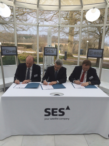 From left to right: Mr. Marco Fuchs, OHB CEO; Karim Michel Sabbagh, President & CEO, SES; Mr. Jan Woerner, Director General, ESA (Photo: Business Wire) 